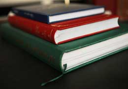Книги. Поліграфія друкарні Макрос, виготовлення книг.